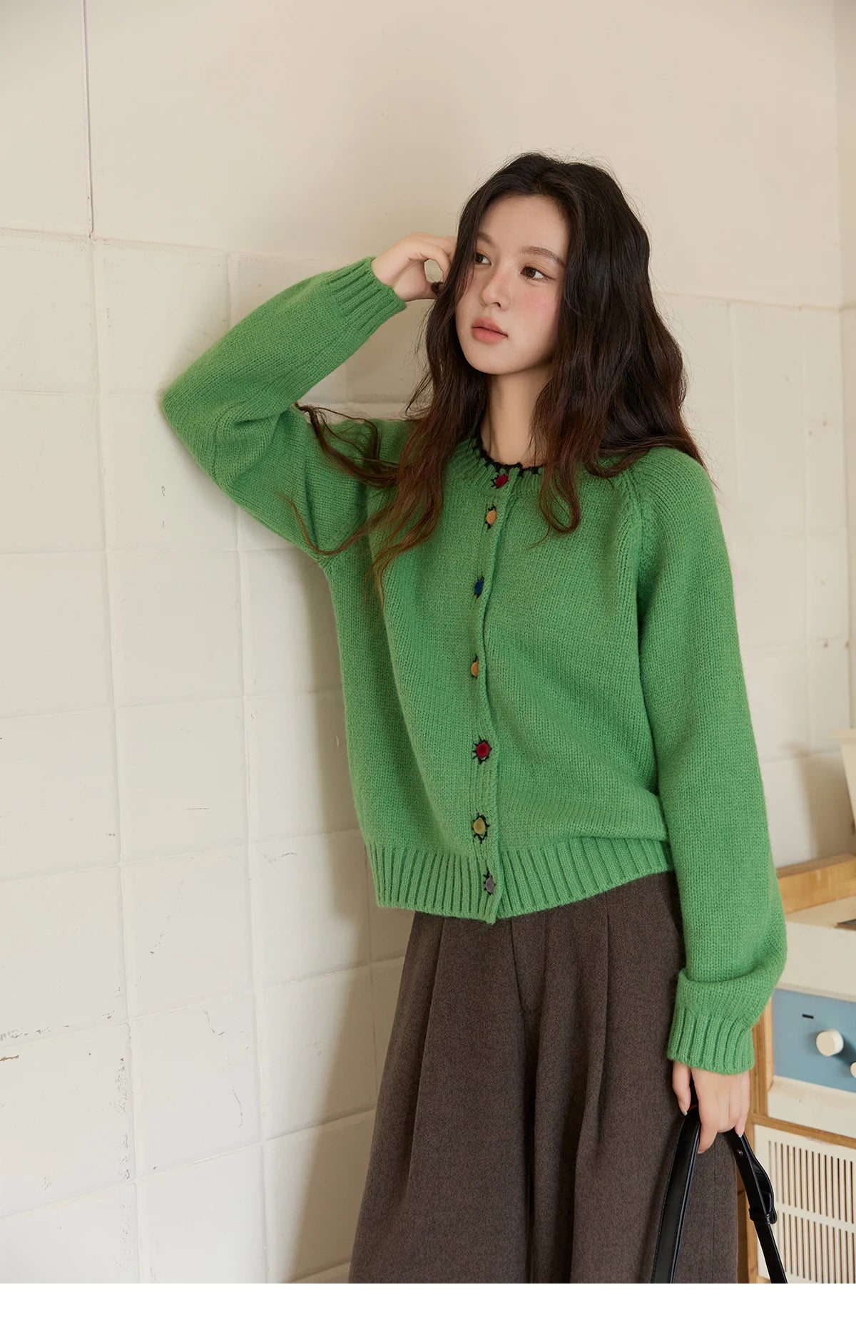 Mishow Color Button Minimalist Crew Neck Cardigan MXE88Z2688