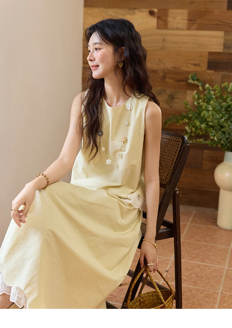 Mishow O-Neck Lace Patchwork Top & Elastic Waist Midi Skirt Set MXE36T0641