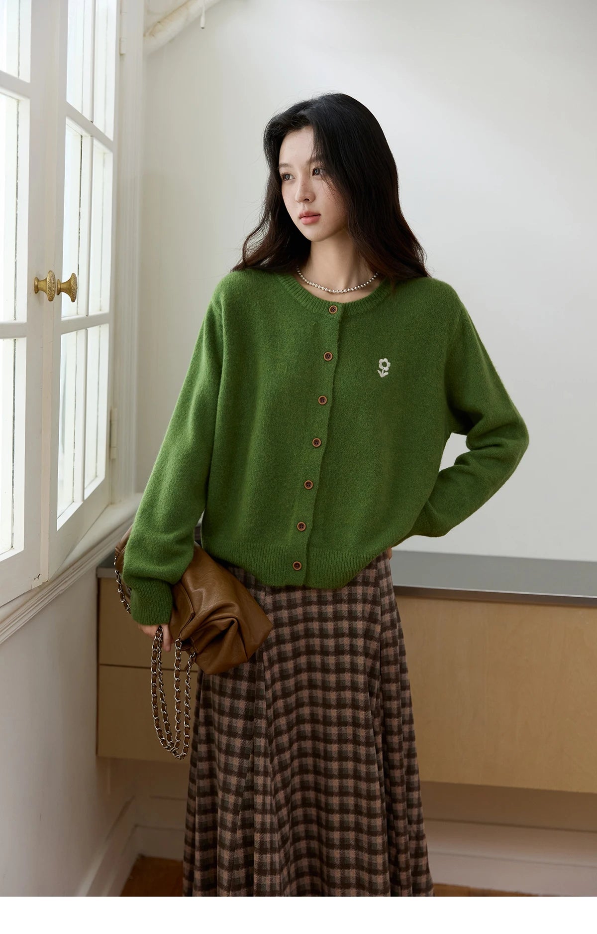 Mishow Retro Flower Embroidery Buckle Cardigan MXE46Z2588