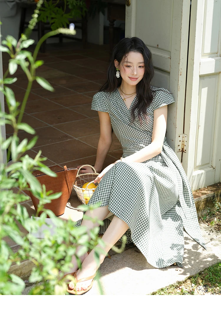 Mishow V-Neck Plaid Waist Cinched Sash Dress MXE39L2410