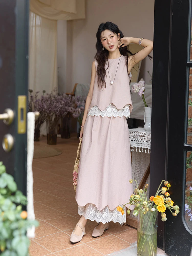 Mishow O-Neck Lace Patchwork Top & Elastic Waist Midi Skirt Set MXE36T0641