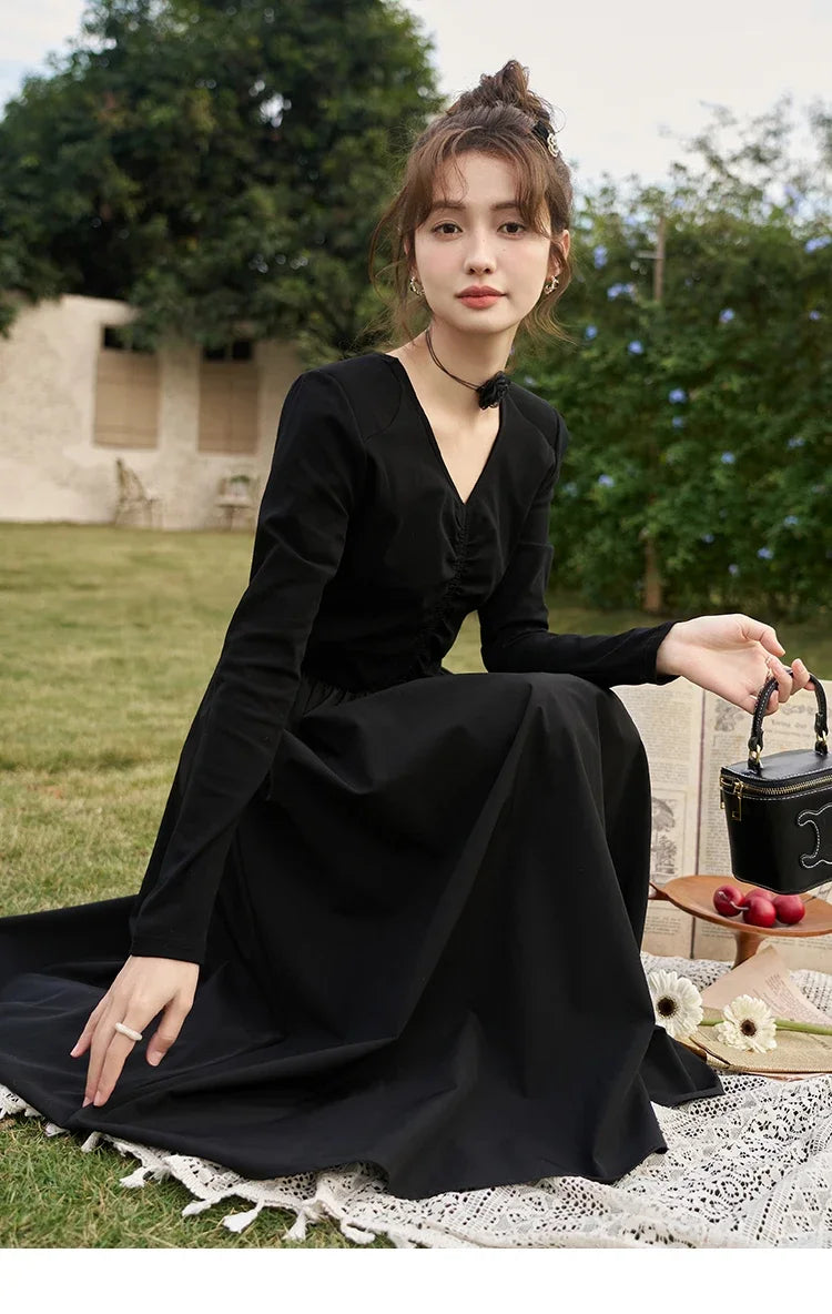 Mishow Black Knitted Smocked V-Neck Dress MXC59L1640