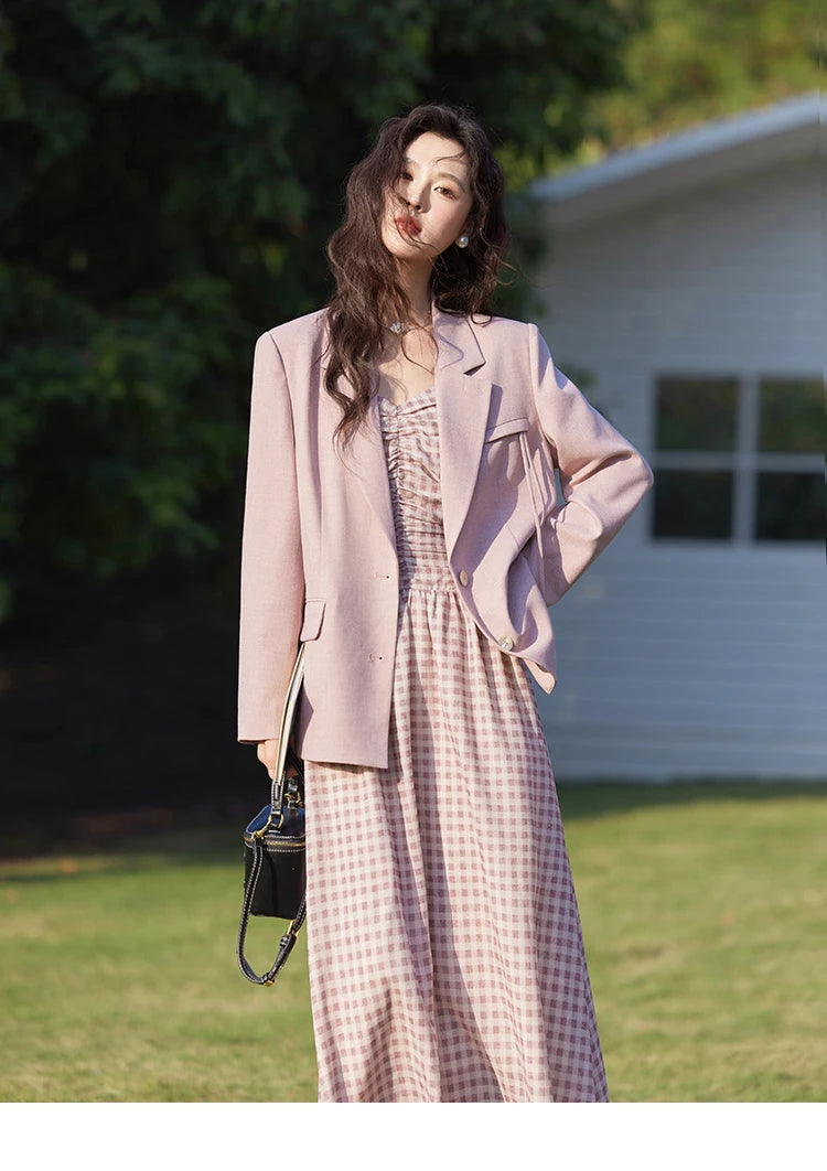 Mishow Shoulder Pad Bow Back Slit Blazer MXE13W0706