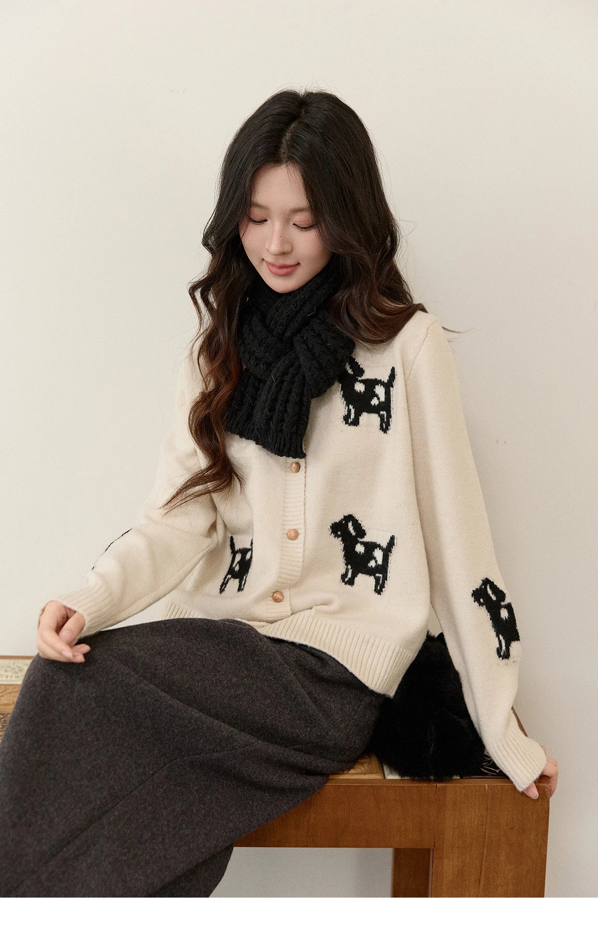 Mishow Puppy Jacquard Crew Neck Cardigan MXE93Z2950