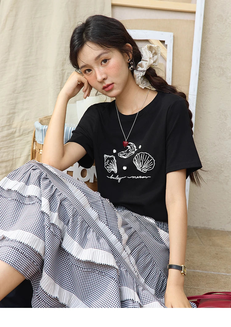 Mishow Shell Embroidered Round Neck Tee MXE34T0570