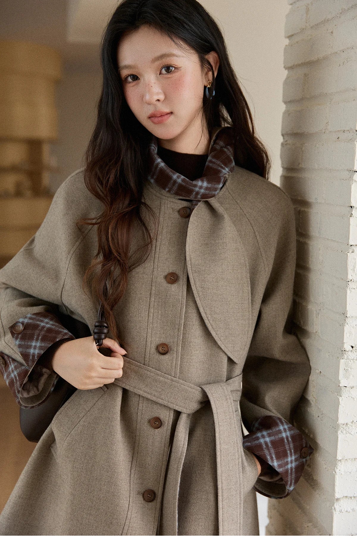 Mishow Retro British Plaid Rabbit Ear Tie Woolen Coat MXE90W0924