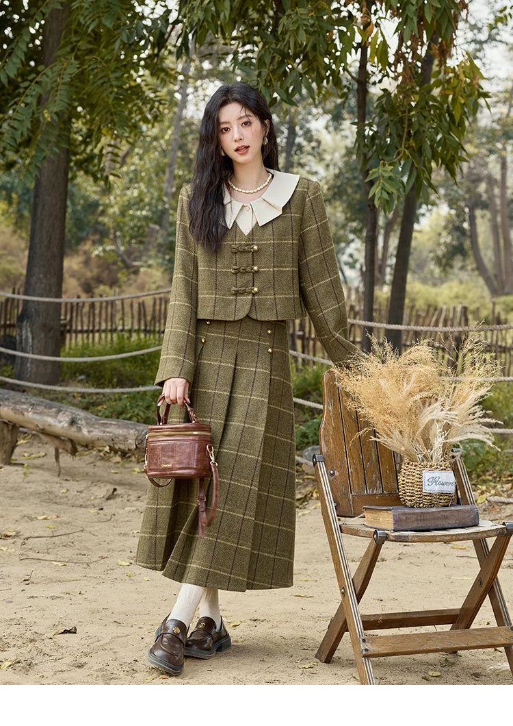 Mishow Retro Plaid Doll Collar Tweed Jacket & Pleated Skirt Set MXD48W0469