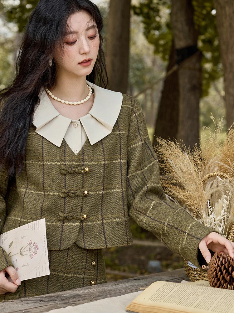 Mishow Retro Plaid Doll Collar Tweed Jacket & Pleated Skirt Set MXD48W0469