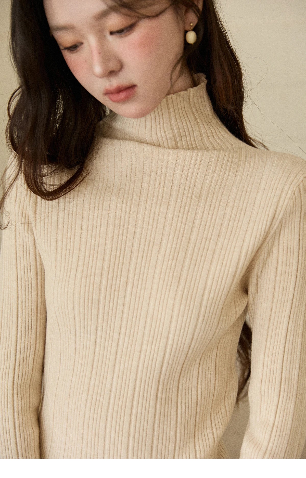 Mishow Solid Turtleneck Vertical Ribbed Slim Top MXE86Z2656