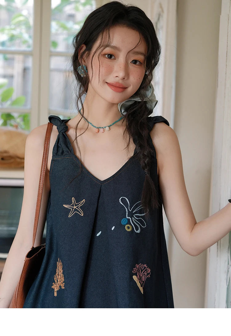 Mishow Embroidery Lace Tassel Denim Vest MXE37X1860