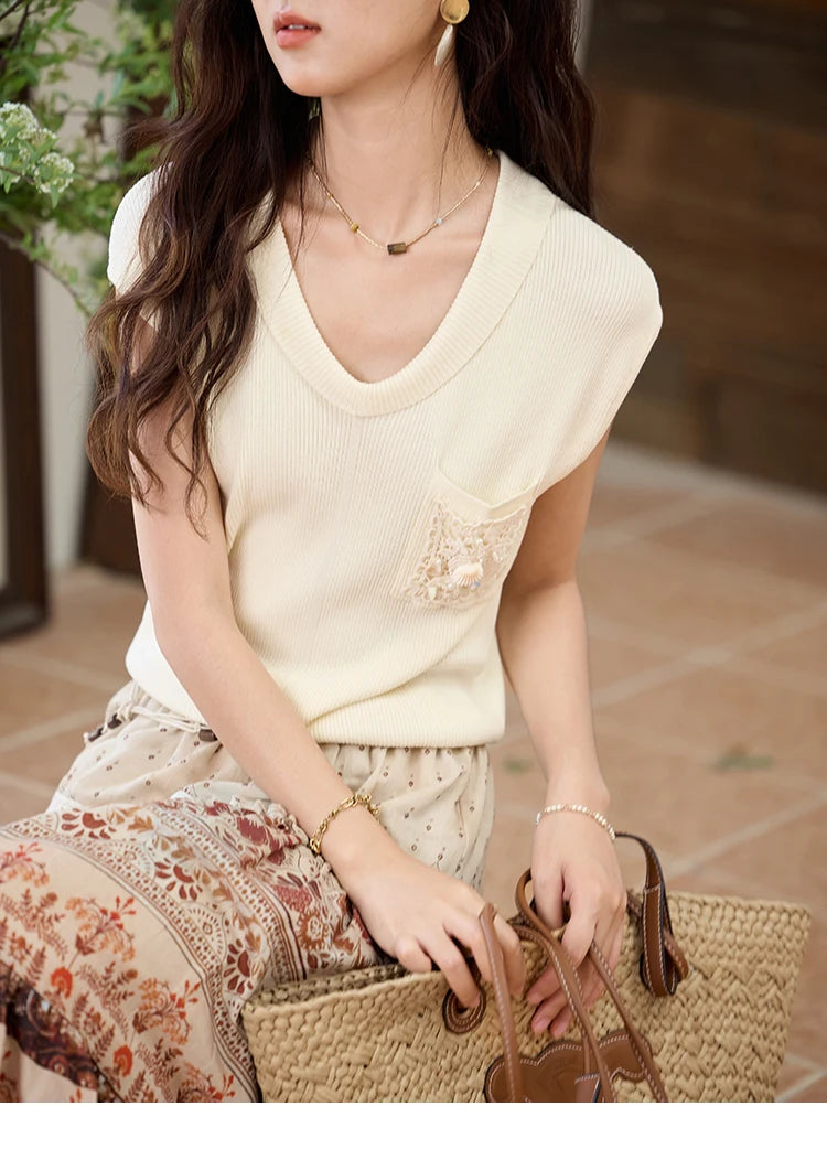 Mishow V-Neck Pocket Shell Lace Raglan Tee MXE34Z1265