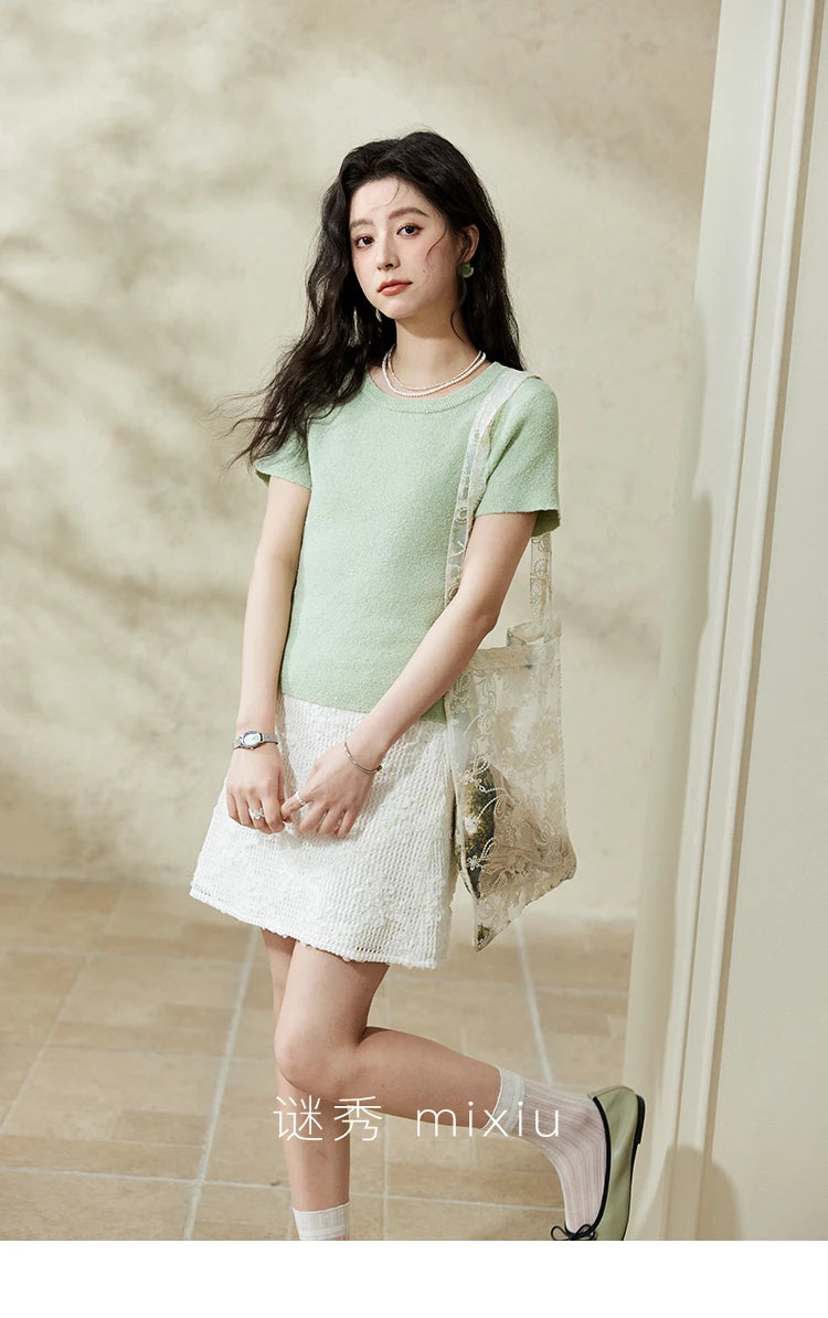 Mishow Back Hollow Pearl Button Knit Tee MXE13Z1072