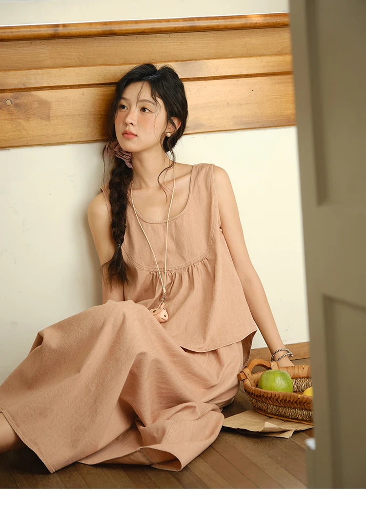 Mishow U-Neck Sleeveless Top & A-Line Skirt Set MXE35T0606