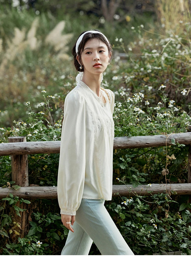 MISHOW Lyocell Blouse Lace V-Neck Puff Sleeve MXE15X1735