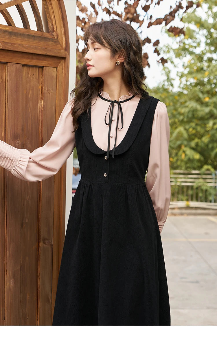 Mishow French Vintage U-Neck Sleeveless Dress MXC43L1570