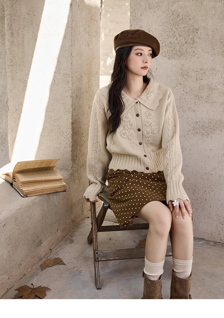 Mishow French Retro Doll Collar Embroidered Sweater MXD35Z0895
