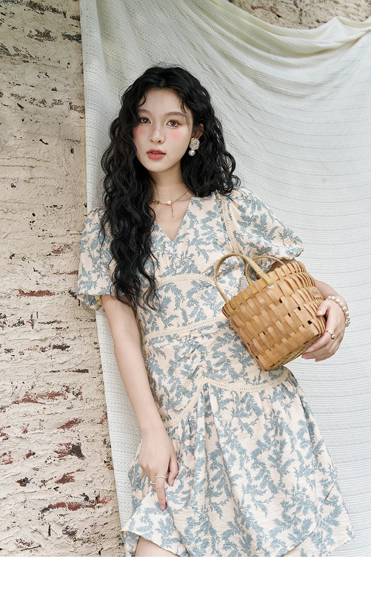 Mishow French Vintage Bubble Sleeve Lace Dress MXD24L1730
