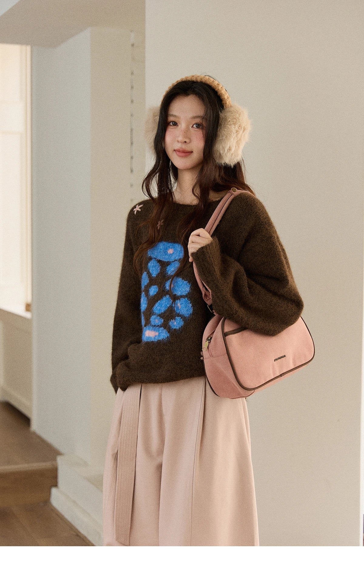 Mishow Lucky Bottle 3D Floral Color Block Sweater MXE91Z2840