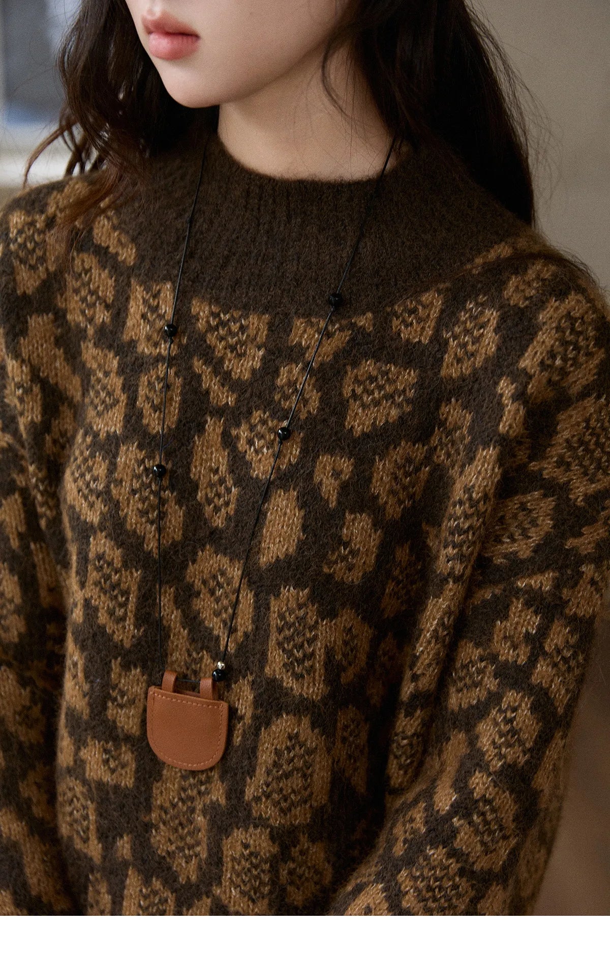 Mishow Color Block Leopard Jacquard Half Turtleneck Sweater MXE91Z2839