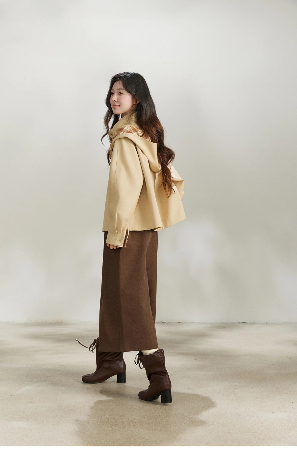 MISHOW Khaki Cropped Trench Coat Lapel Stand Collar MXF108W1003