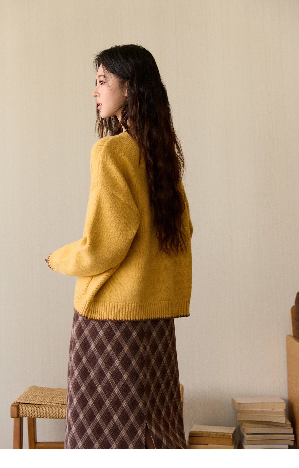 Mishow Yellow Color Collision Edge Pocket Cardigan MXE94Z2973