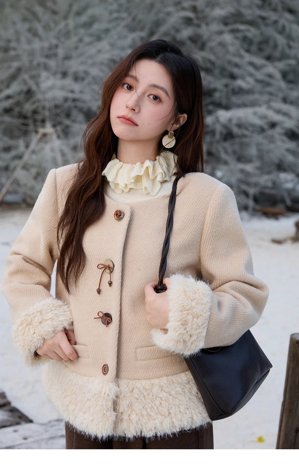 Mishow Retro Apricot Wool Plush Splicing Short Coat MXE92W0998