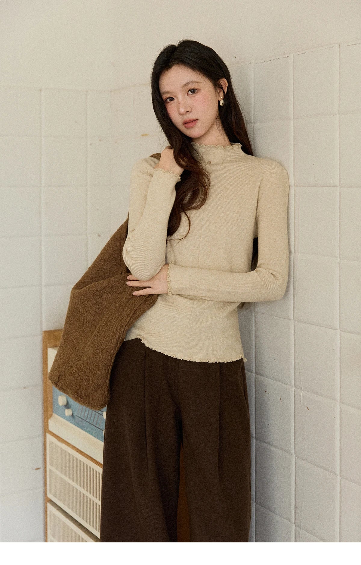 Mishow Ruffled Turtleneck Slim Knit Top MXE91Z2826