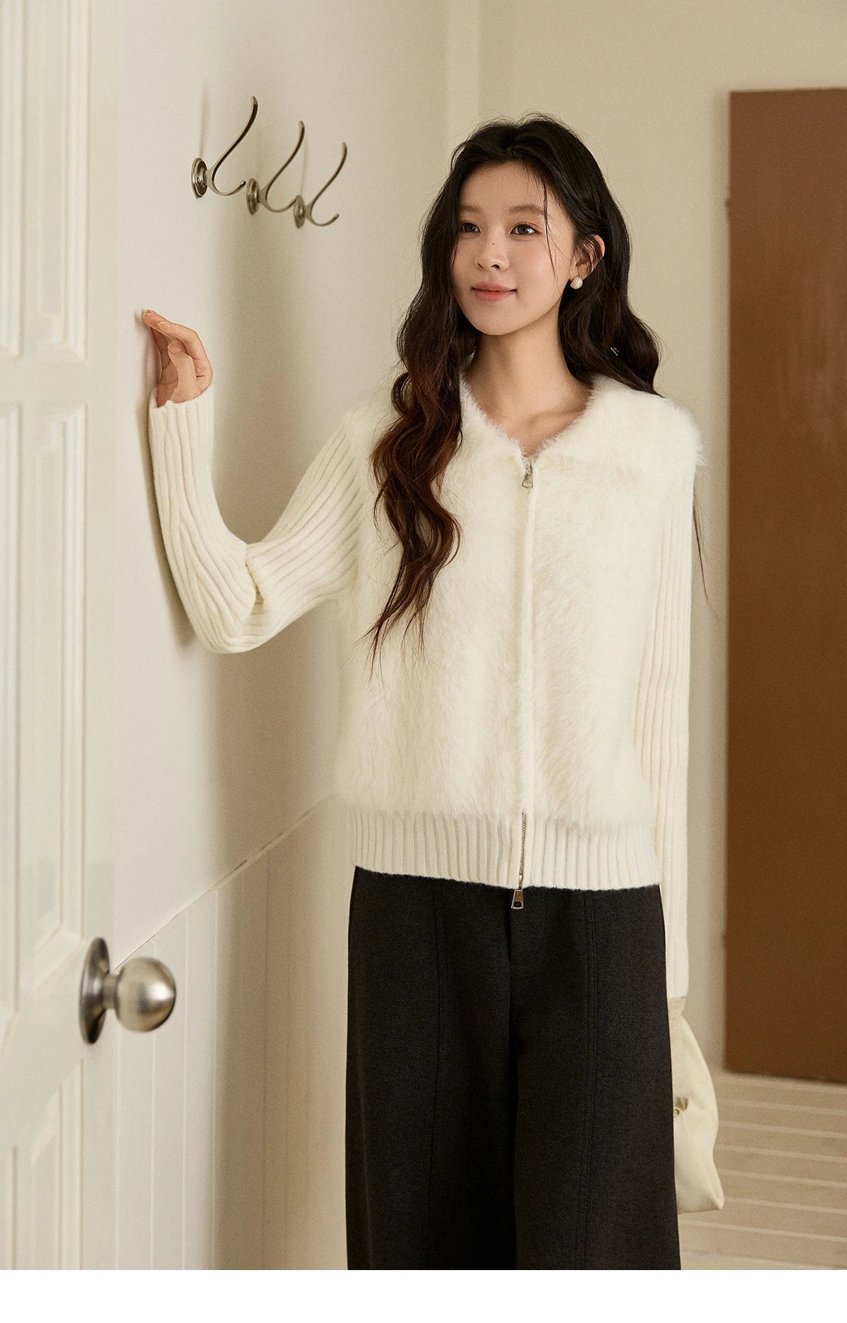 Mishow White Faux Fur Fake Two-Piece Zipper Cardigan MXE94Z2992