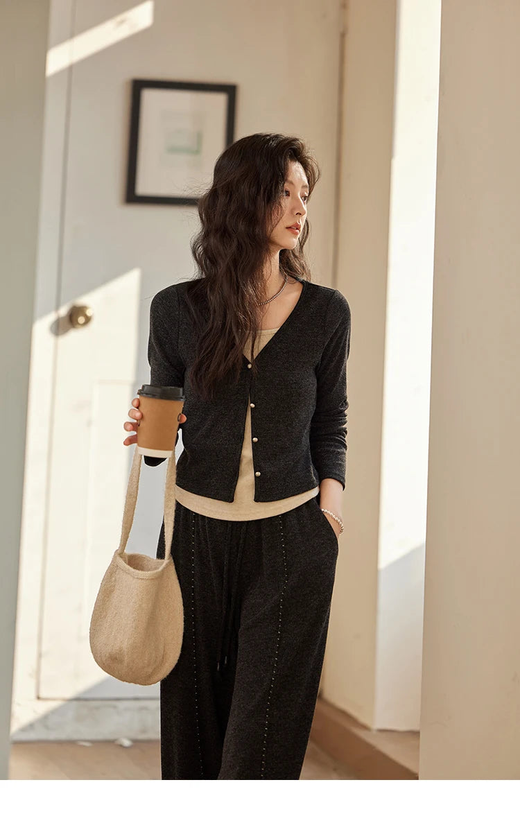 Mishow False Two-Piece Splicing Knit Top & Wide Leg Pants Set MXD35Z0877