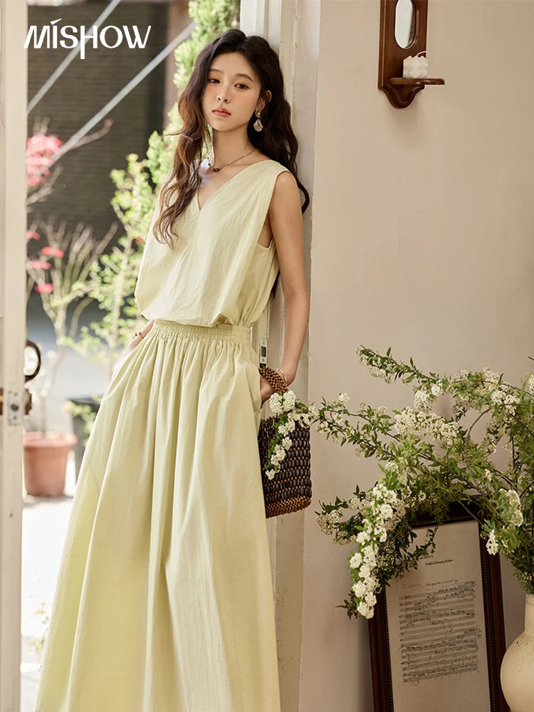 Mishow Solid V-Neck Sleeveless Vest & Elastic Waist Skirt Set MXE34T0604