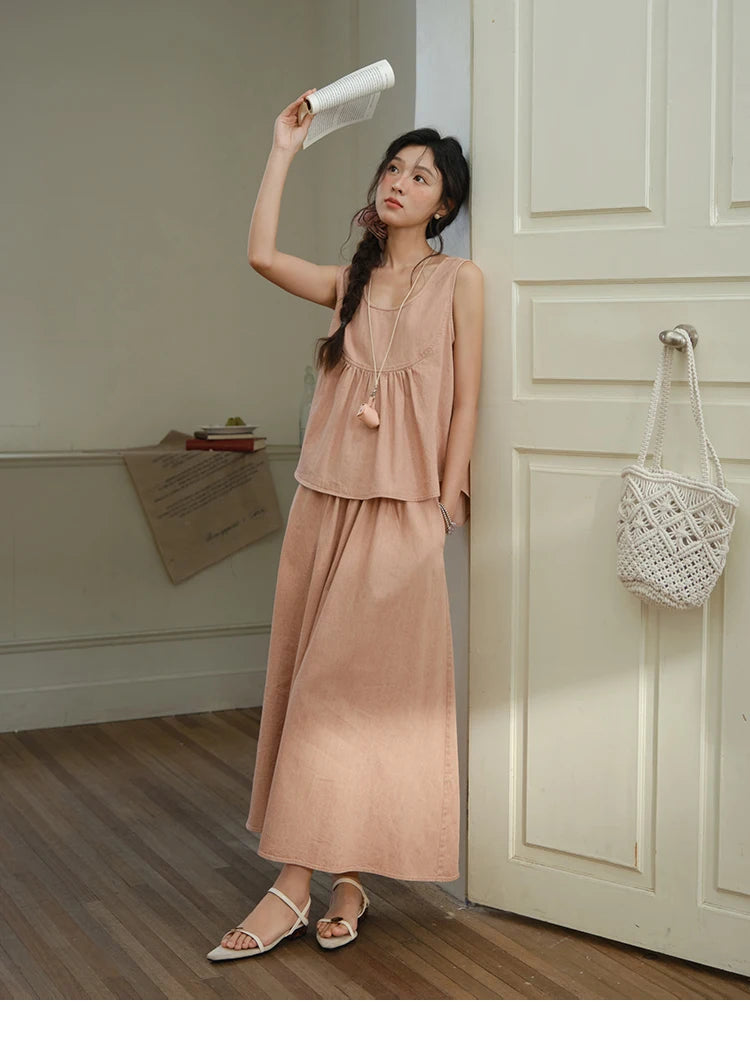 Mishow U-Neck Sleeveless Top & A-Line Skirt Set MXE35T0606