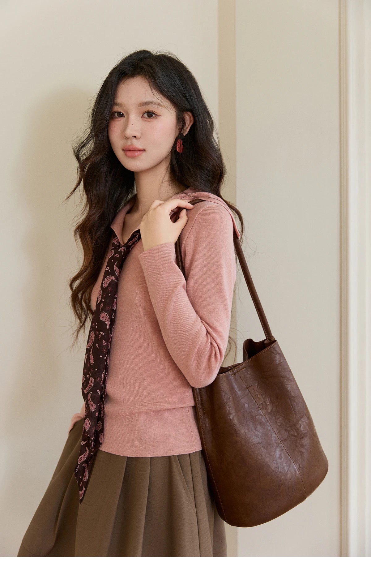 Mishow Pink Polo Neck Detachable Scarf Sweater MXF108Z1032