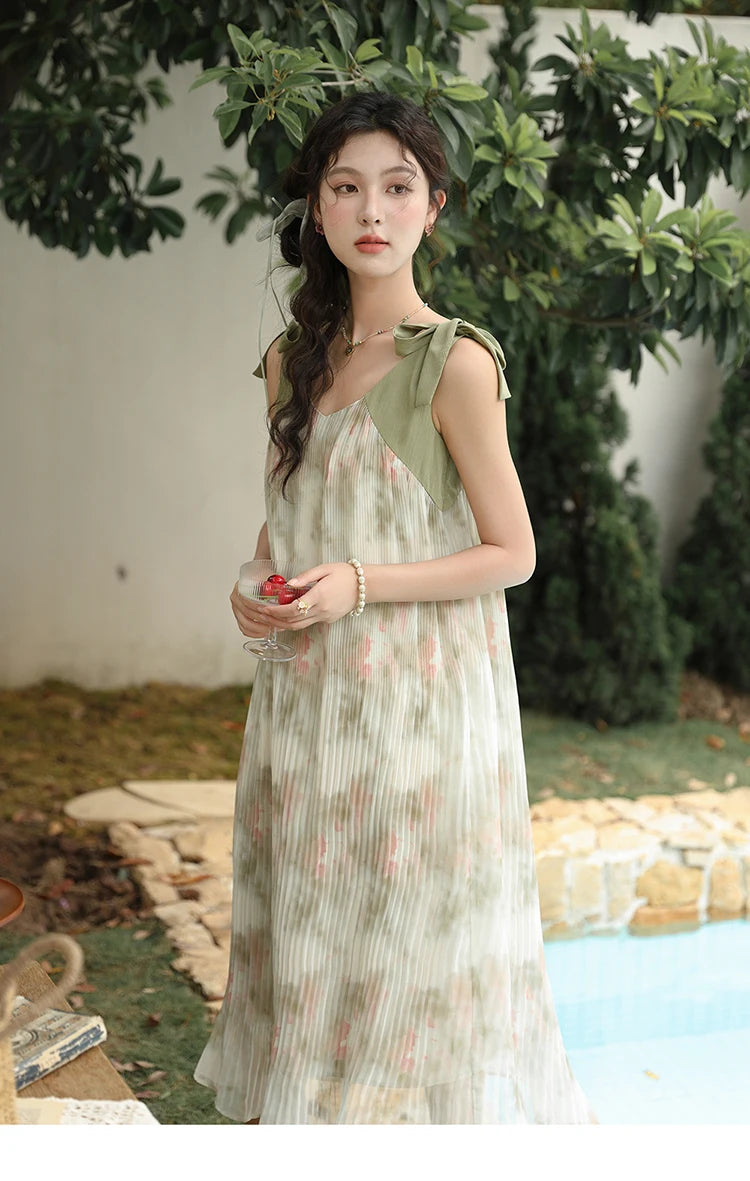 Mishow French Floral Suspender Vacation Dress MXD28L1862