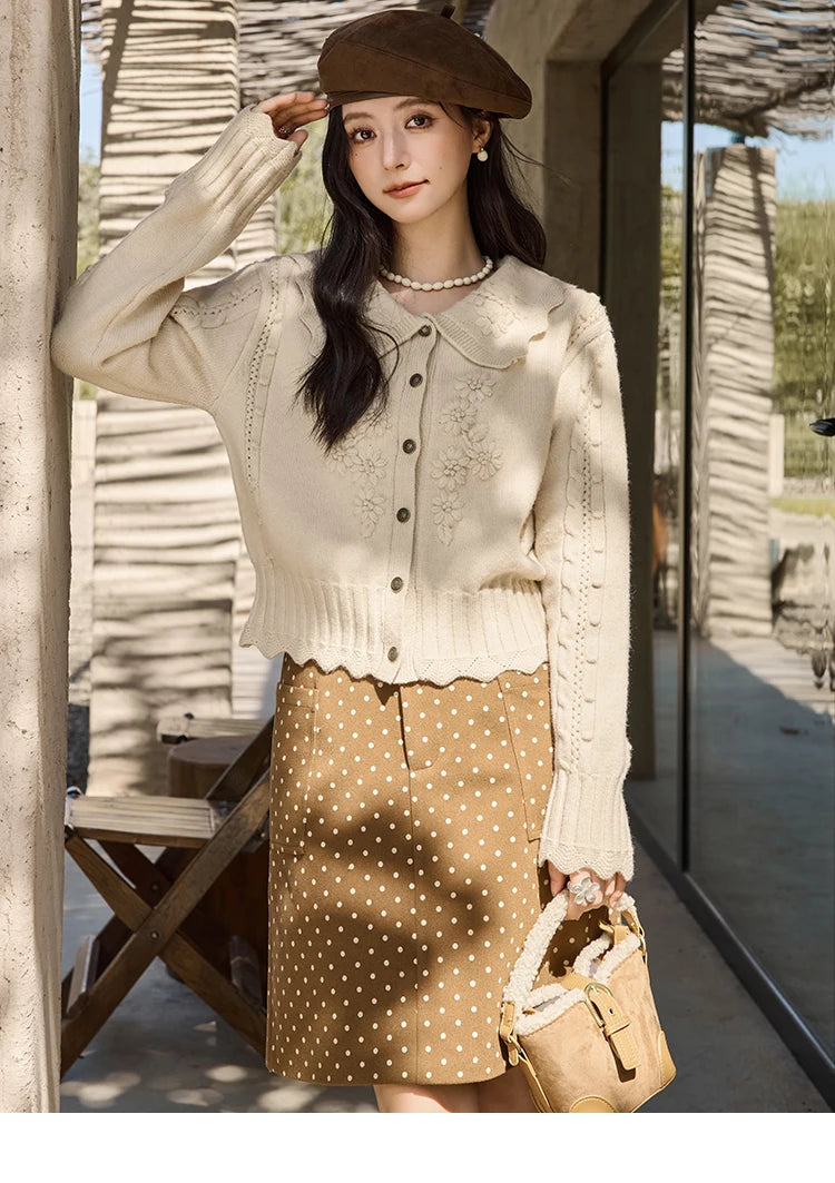 Mishow French Retro Doll Collar Embroidered Sweater MXD35Z0895