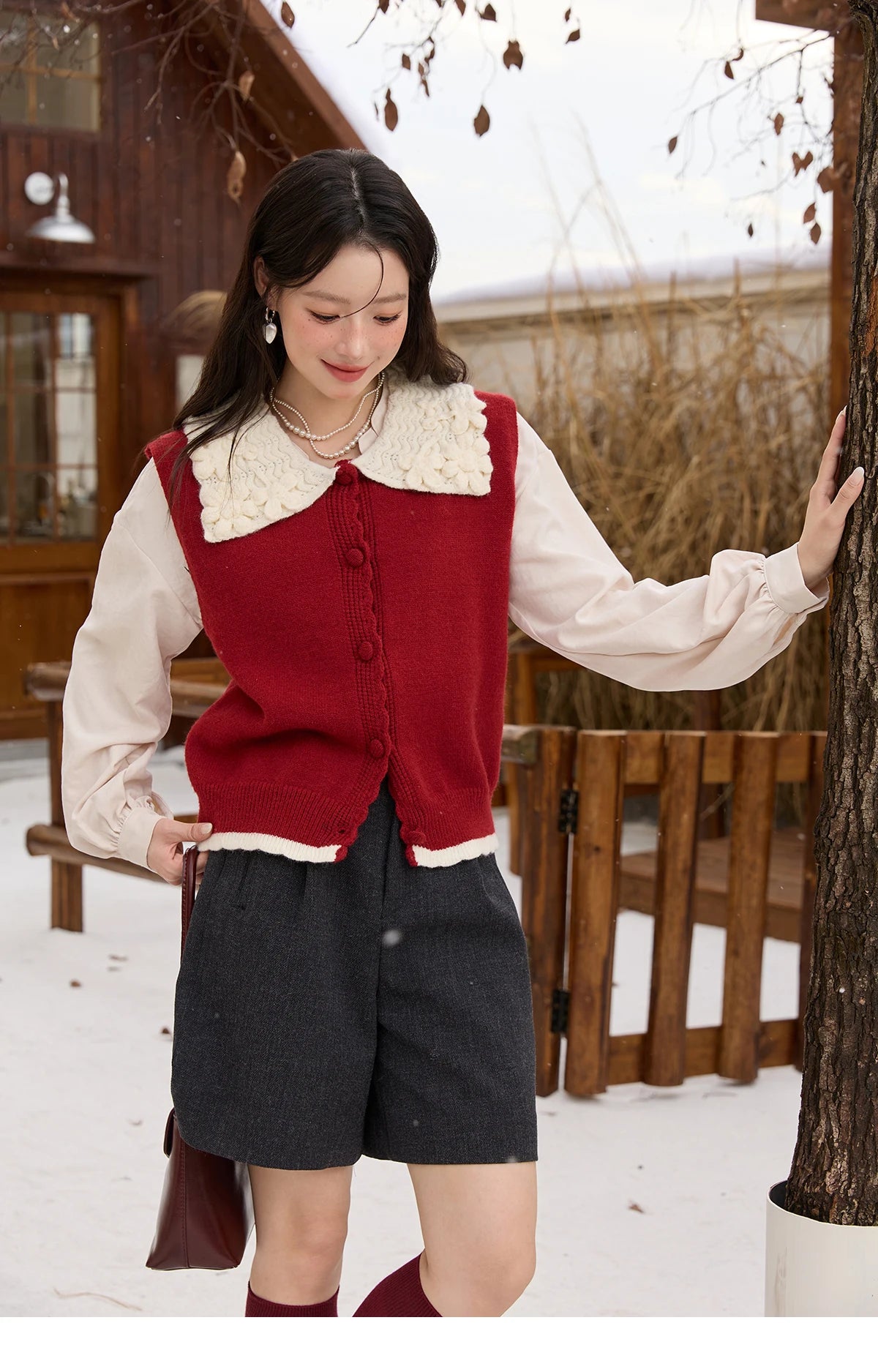 Mishow Black Peter Pan Collar Knitted Vest MXE45Z2484