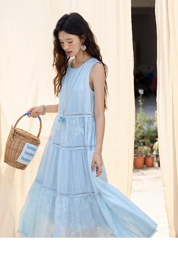 Mishow O-Neck Sleeveless Lace Splicing Long Dress MXE35L2229