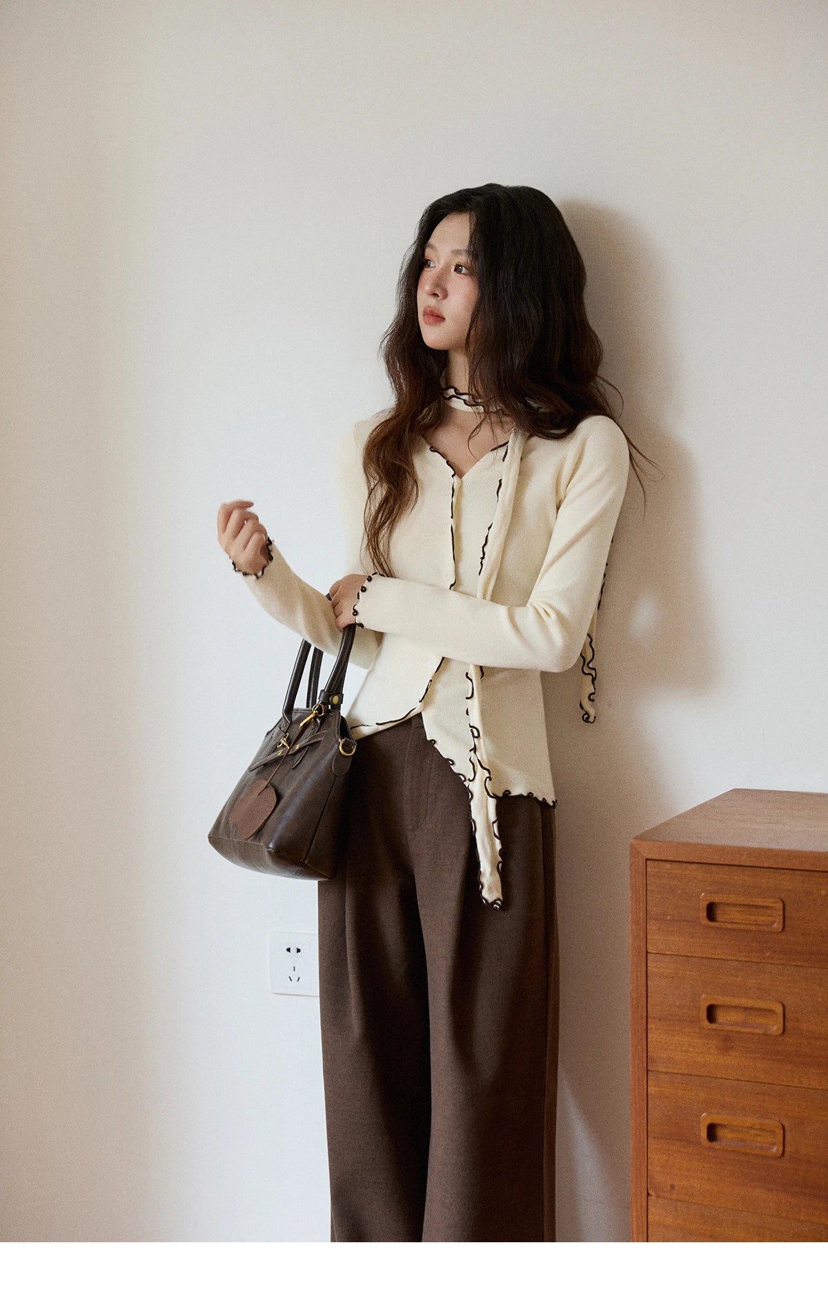 Mishow Ruffled Edge V-Neck Ribbon Knit Pullover MXE86Z2728